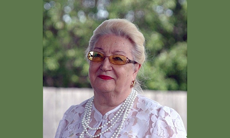 Лариса Стрельникова