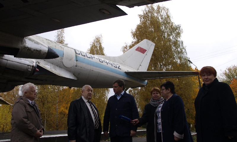 Андрей Епишин у самолетеа ТУ-124