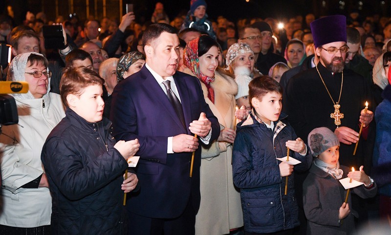 Игорь Руденя встретил праздник Пасхи вместе с прихожанами Воскресенского кафедрального собора Твери
