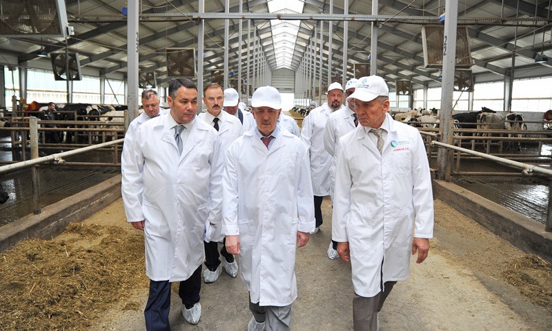 Алексей Гордеев оценил производство ГК «АгроПромкомплектация» в Тверской области как уникальное для российской и мировой экономики