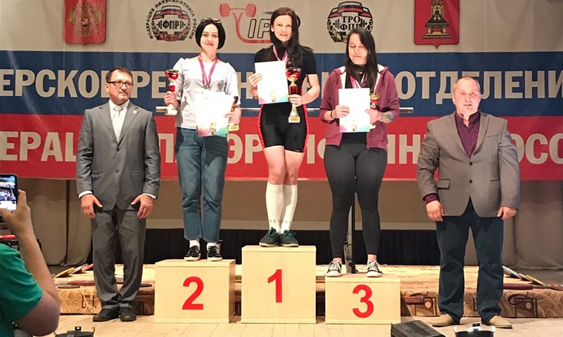 Спорт решает. Майорова Виктория бокс тренер. Виктория Майорова бокс.