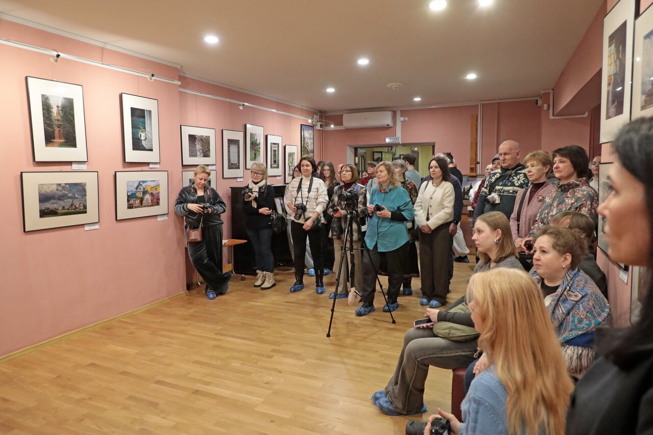 В Кимрском краеведческом музее открылась яркая фотовыставка «Деревянное зодчество» 3