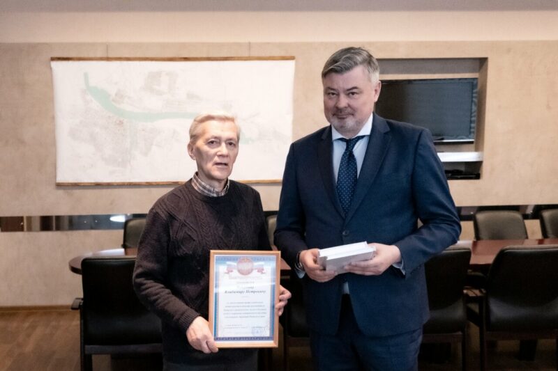 1pi1wkeupv dskz2ox8gn