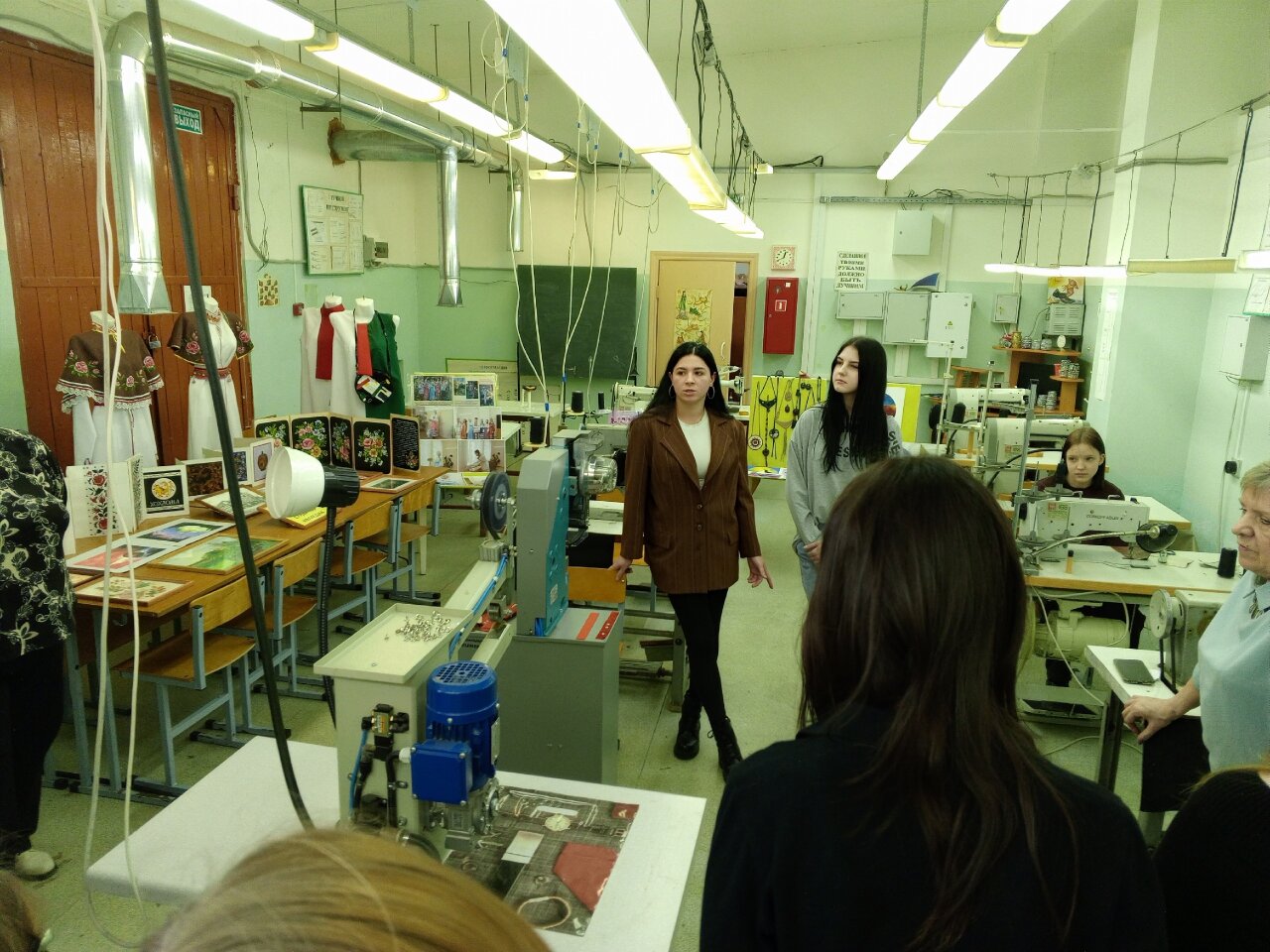 94v19gctsa kgzmgjfcbh