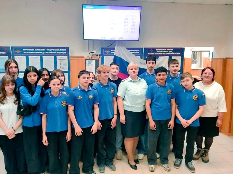 Первые паспорта вручили кимрской молодежи